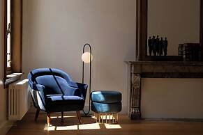 Sapphire House Antwerp, Autograph Collection