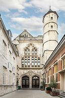 Sapphire House Antwerp, Autograph Collection