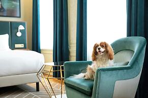 Sapphire House Antwerp, Autograph Collection