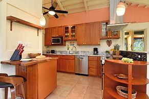 International Colony Club 34