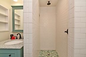 International Colony Club 20