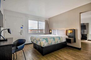 Studio 6 Albuquerque, NM – Midtown