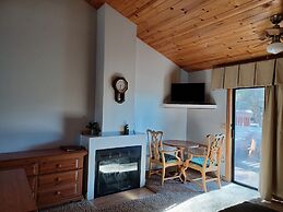 Whispering Pines Lodge