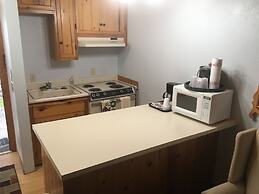 Whispering Pines Lodge