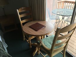 Whispering Pines Lodge