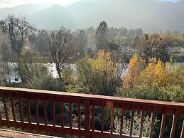 Whispering Pines Lodge