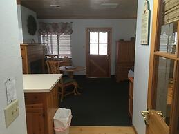 Whispering Pines Lodge