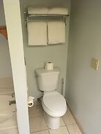 Whispering Pines Lodge