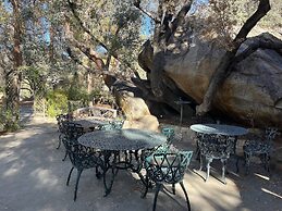 Whispering Pines Lodge