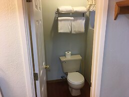 Whispering Pines Lodge