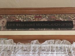 Whispering Pines Lodge