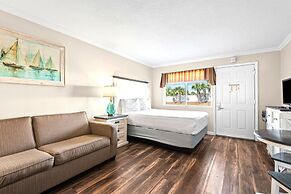 Club Destin Condos