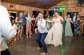 New Park Event Venue & Suites