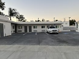 ERTH INN by AGA Bell Gardens