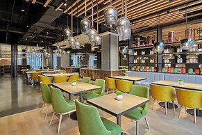 Artyzen Habitat Lingang Shanghai