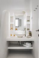 Xerolithos Natural Living