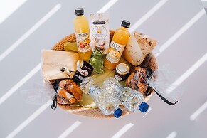 Xerolithos Natural Living