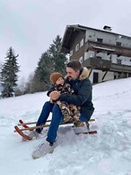 Alp-cottage for 15 Person Mountains of Salzburg