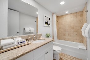 Kaanapali Shores 725