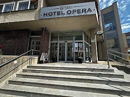 Hotel Opera