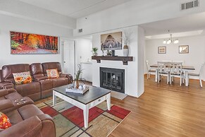 Handsome Condo, View in Sugar Mountain, Heated Pool & Jacuzzi by RedAw