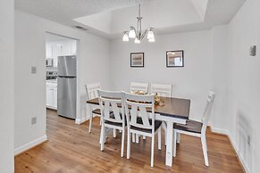 Handsome Condo, View in Sugar Mountain, Heated Pool & Jacuzzi by RedAw