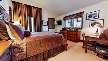 Juniper Crest 24 Upscale Mountain Townhouse, Unbeatable Views, Private