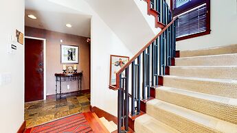 Juniper Crest 24 Upscale Mountain Townhouse, Unbeatable Views, Private