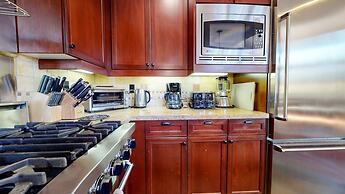 Juniper Crest 24 Upscale Mountain Townhouse, Unbeatable Views, Private