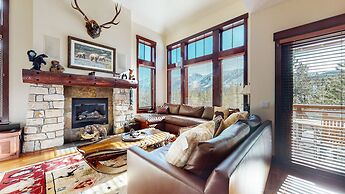 Juniper Crest 24 Upscale Mountain Townhouse, Unbeatable Views, Private