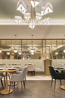 The Emerald House Lisbon, Curio Collection By Hilton