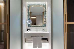 The Emerald House Lisbon, Curio Collection By Hilton