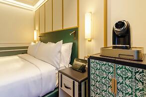 The Emerald House Lisbon, Curio Collection By Hilton
