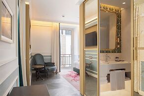The Emerald House Lisbon, Curio Collection By Hilton