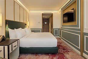 The Emerald House Lisbon, Curio Collection By Hilton