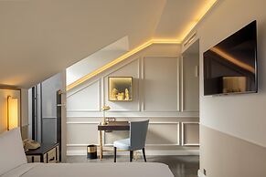 The Emerald House Lisbon, Curio Collection By Hilton