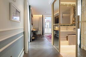 The Emerald House Lisbon, Curio Collection By Hilton