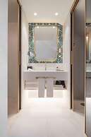 The Emerald House Lisbon, Curio Collection By Hilton