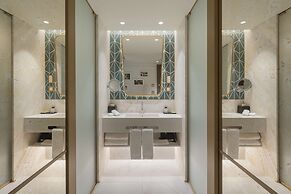 The Emerald House Lisbon, Curio Collection By Hilton