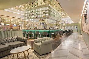 The Emerald House Lisbon, Curio Collection By Hilton