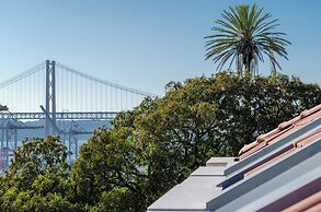 The Emerald House Lisbon, Curio Collection By Hilton