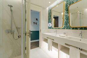 The Emerald House Lisbon, Curio Collection By Hilton