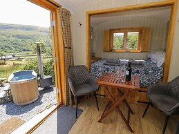 Llethr - Shepherds Hut