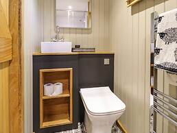 Llethr - Shepherds Hut