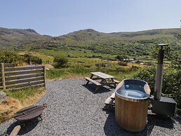 Llethr - Shepherds Hut