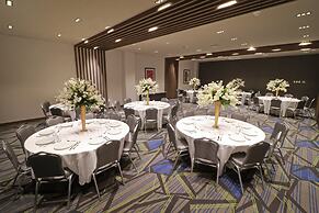 Holiday Inn Express Monterrey Fundidora by IHG