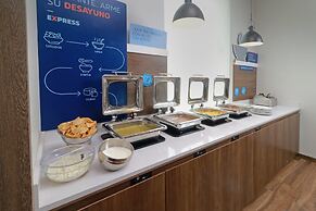 Holiday Inn Express Monterrey Fundidora by IHG