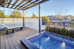 Crowne Plaza Zunhua Hot Spring Town by IHG