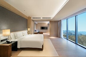 Crowne Plaza Zunhua Hot Spring Town by IHG