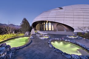 Crowne Plaza Zunhua Hot Spring Town by IHG